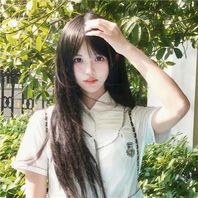 我们身处的谎言世界海报